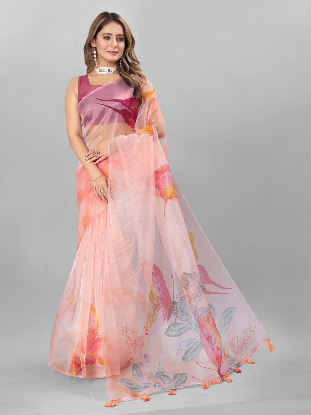 

Inithi Floral Printed Organza Saree, Peach