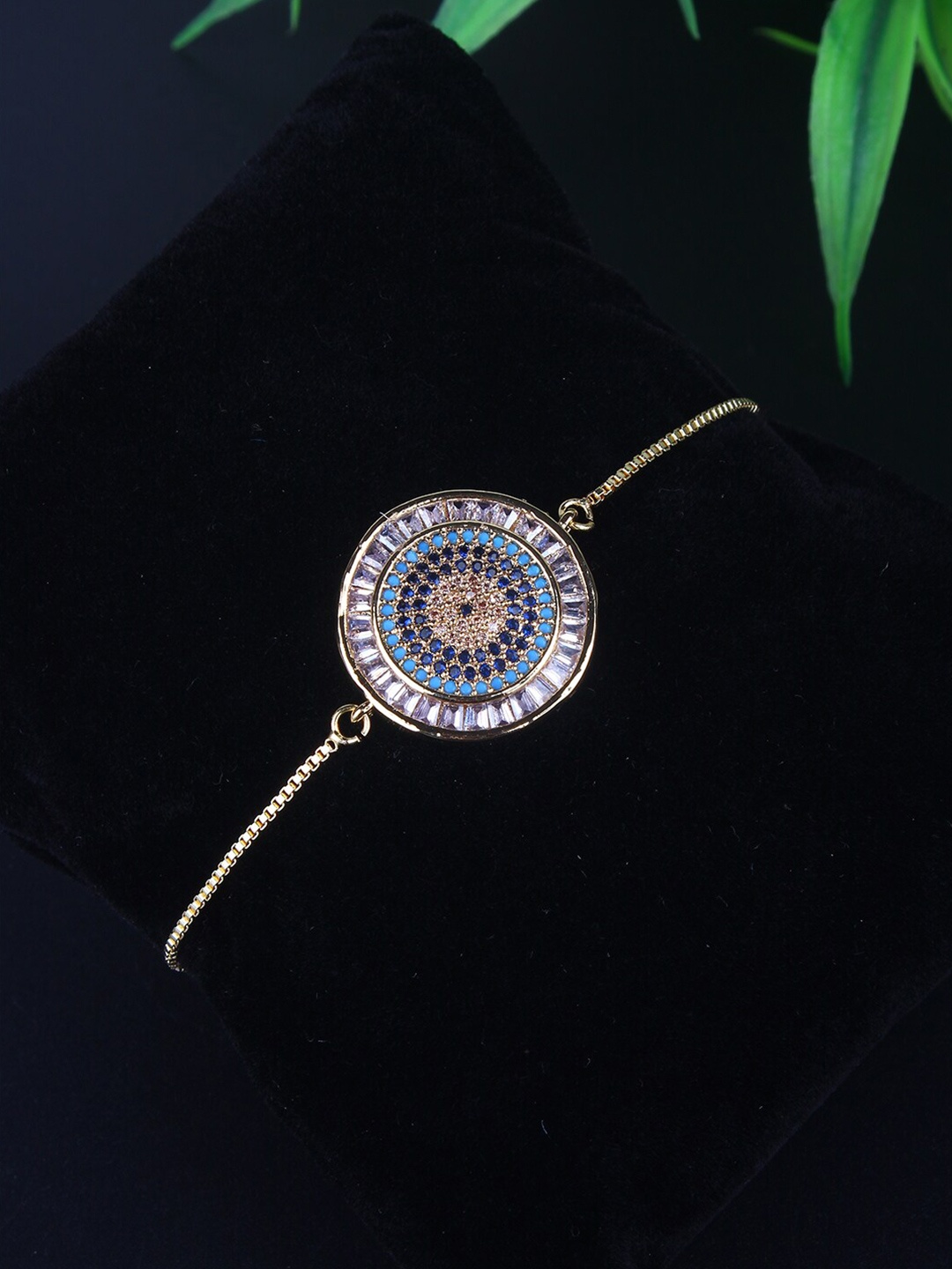 

Stylecast X KPOP Brass Cubic Zirconia Gold-Plated Charm Bracelet