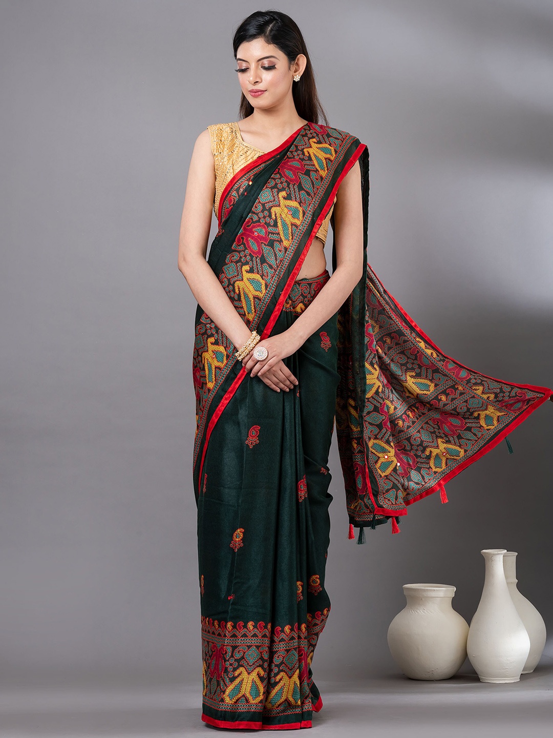 

MAHALASA Paisley Printed Mirror Work Jute Cotton Saree, Olive
