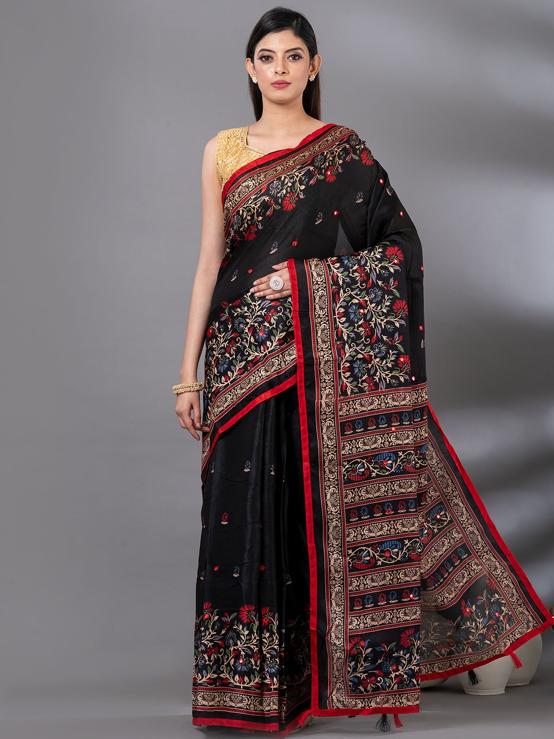 

MAHALASA Ethnic Motifs Embroidered Jute Cotton Saree, Black