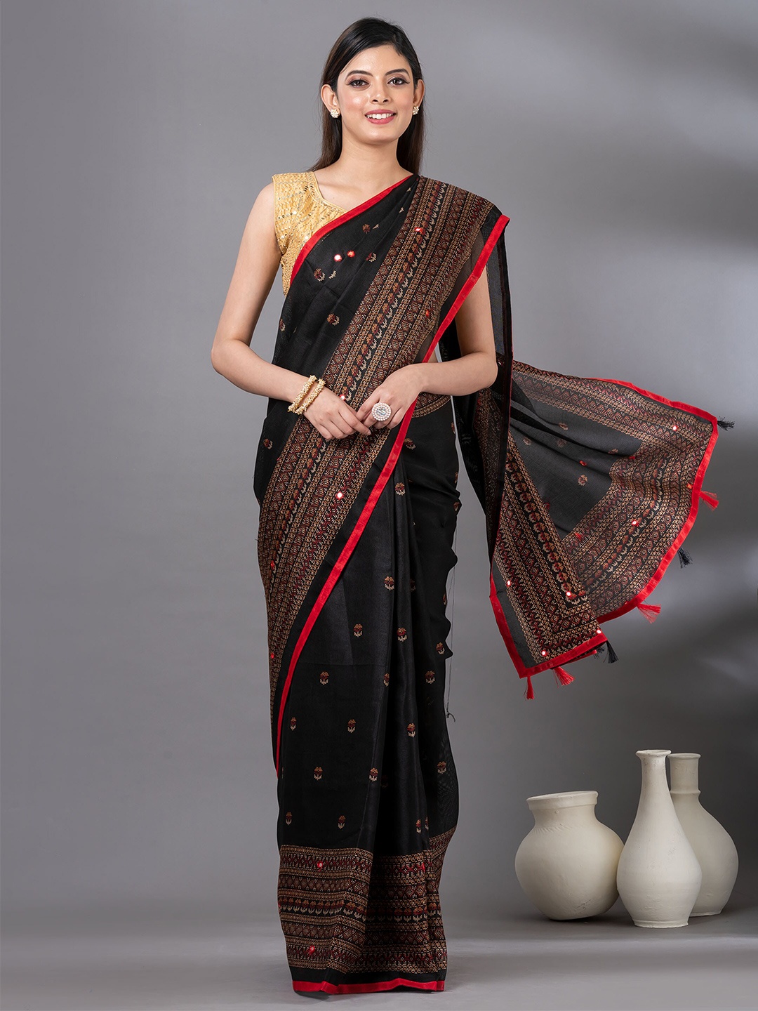 

MAHALASA Floral Embroidered Jute Cotton Saree, Olive