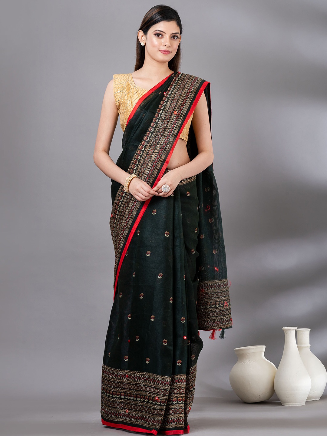 

MAHALASA Ethnic Motifs Embroidered Jute Cotton Saree, Black
