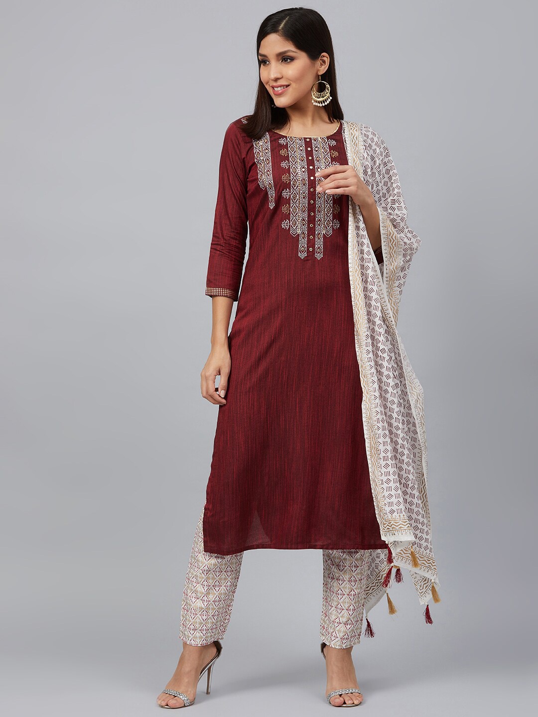 

BAESD Embroidered Regular Liva Straight Kurta with Trousers & With Dupatta, Red