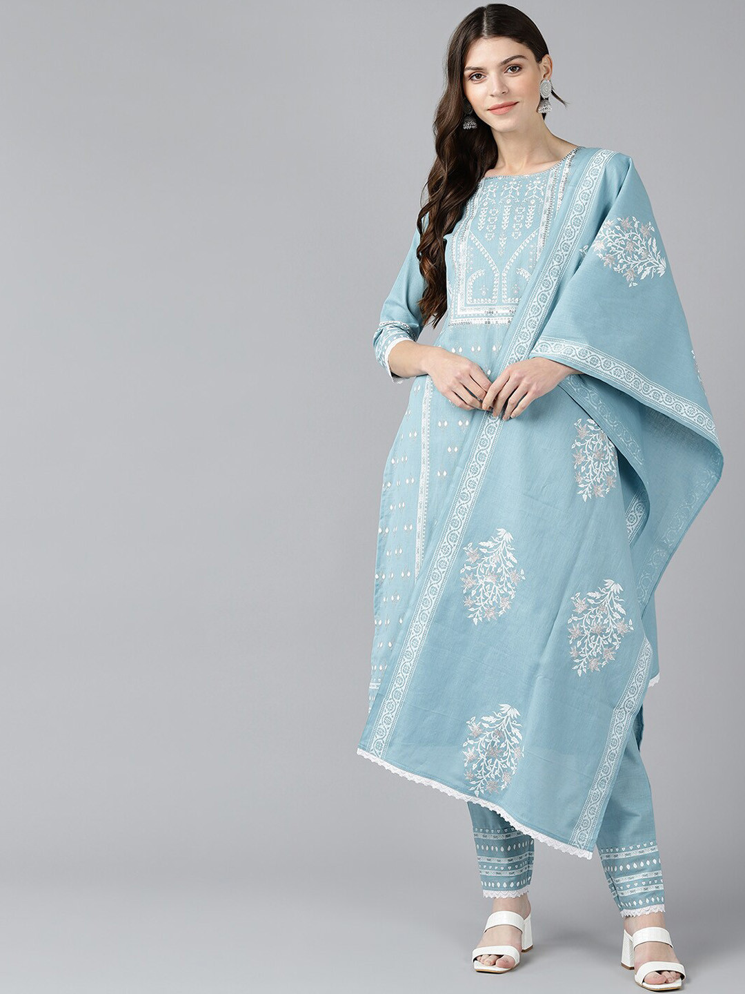 

BAESD Floral Printed Round Neck Straight Kurta with Trousers Dupatta, Blue