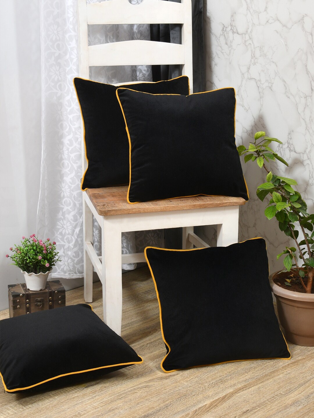 

Clasiko Black & Yellow 4 Pieces Velvet Square Cushion Covers