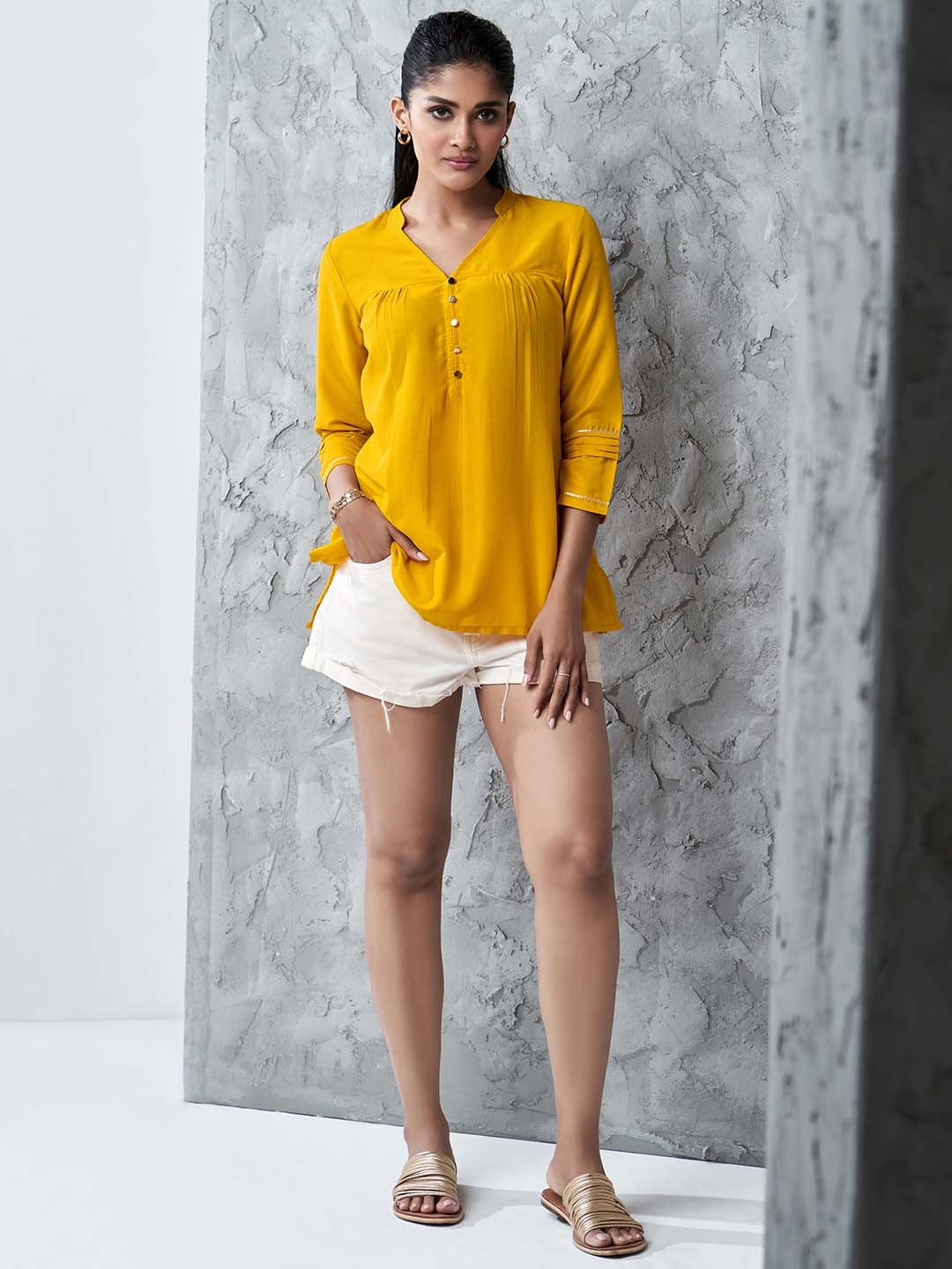 

DRESOUL Mandarin Collar Pleated Longline Top, Mustard