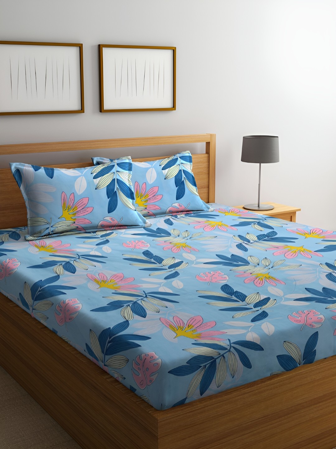 

ERIC LONDON Turquoise Blue and Pink Floral 144 TC Queen Bedsheet with 2 Pillow Covers