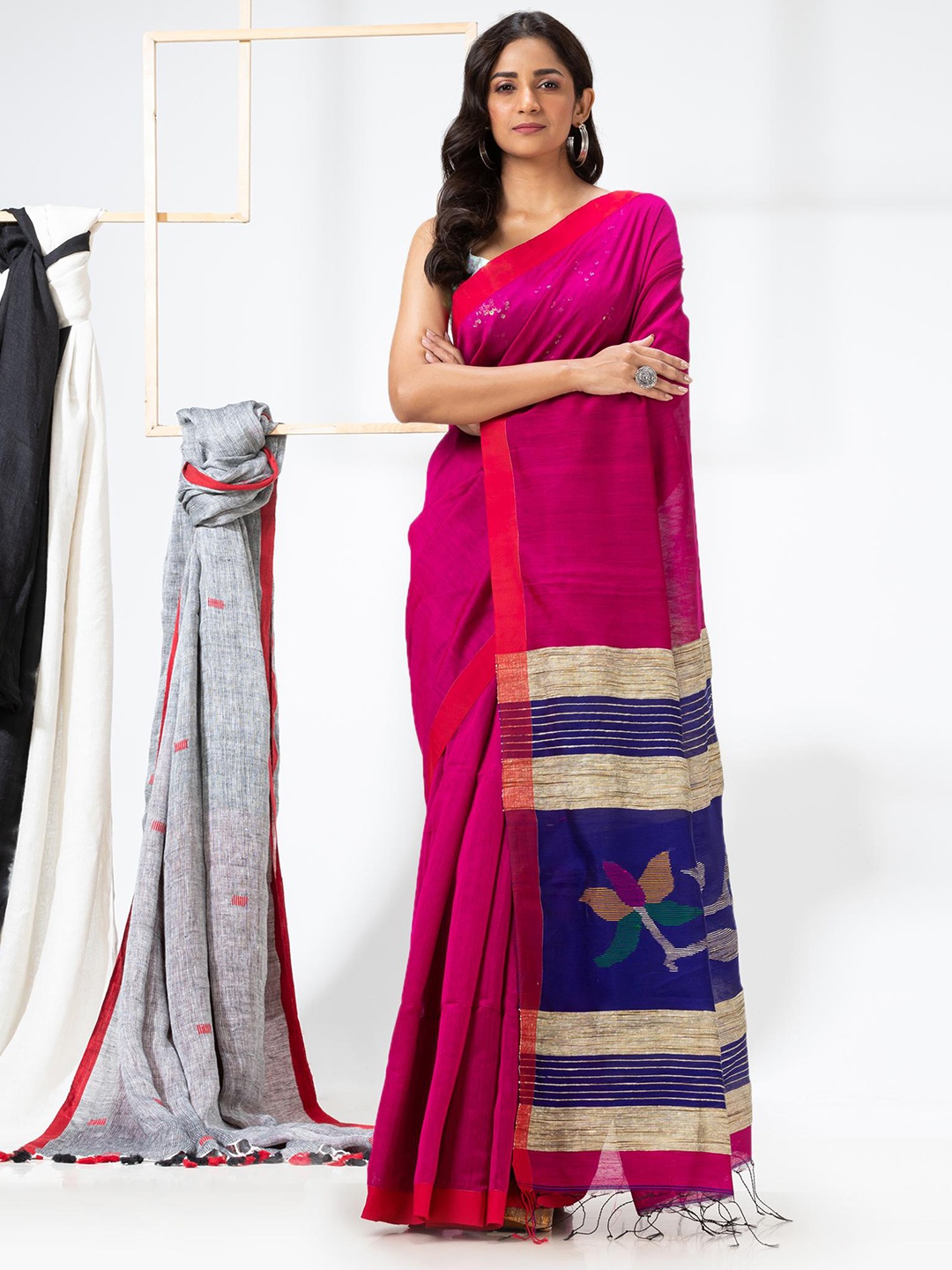 

Angoshobha Woven Design Jamdani Saree, Fuchsia