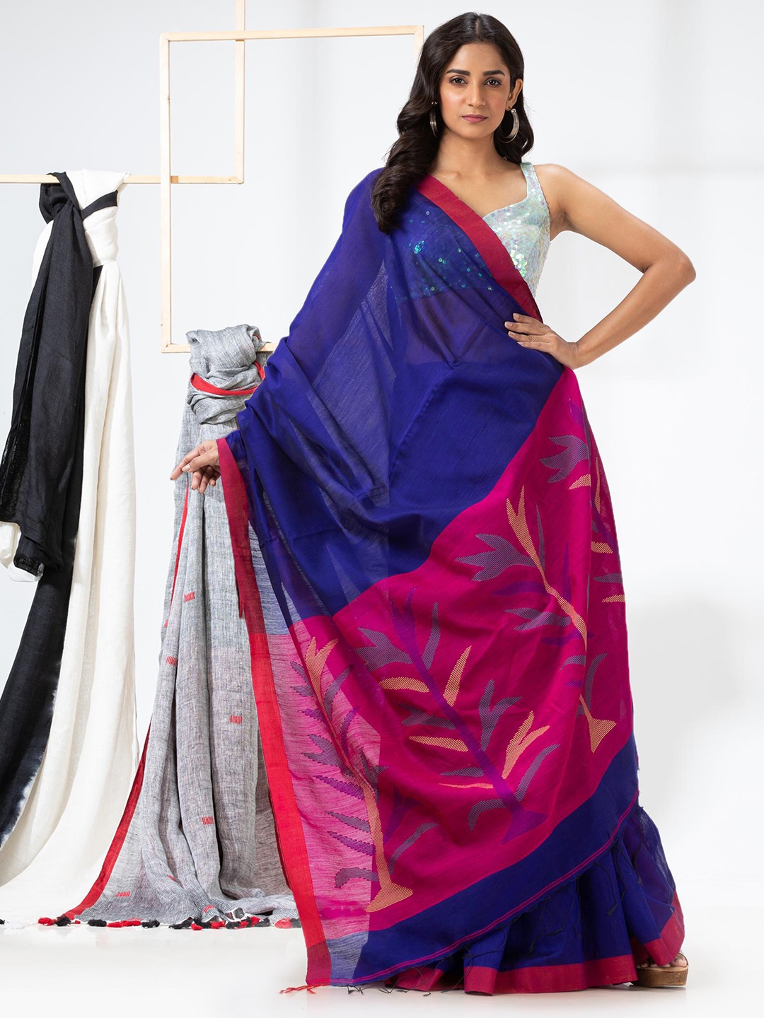 

Angoshobha Floral Woven Design Jamdani Saree, Blue