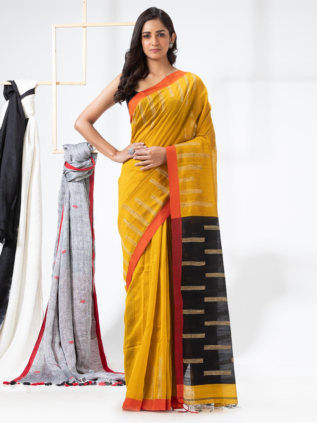 

Angoshobha Ethnic Motifs Woven Design Jamdani Saree, Yellow