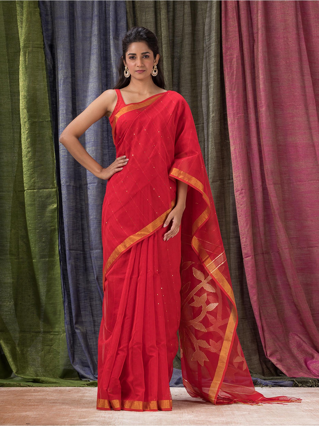 

Angoshobha Ethnic Motifs Woven Design Sequinned Jamdani Saree, Red