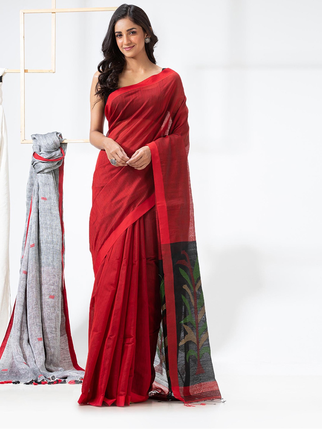 

Angoshobha Jamdani Saree, Red