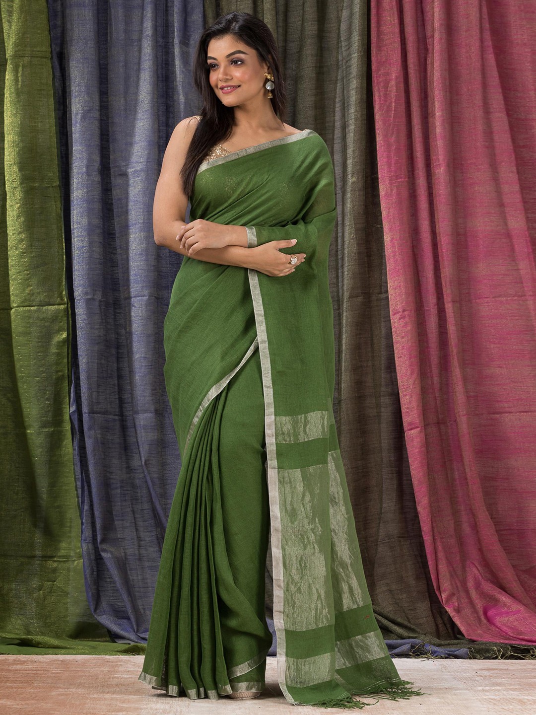 

Angoshobha Zari Woven Design Pure Linen Saree, Green