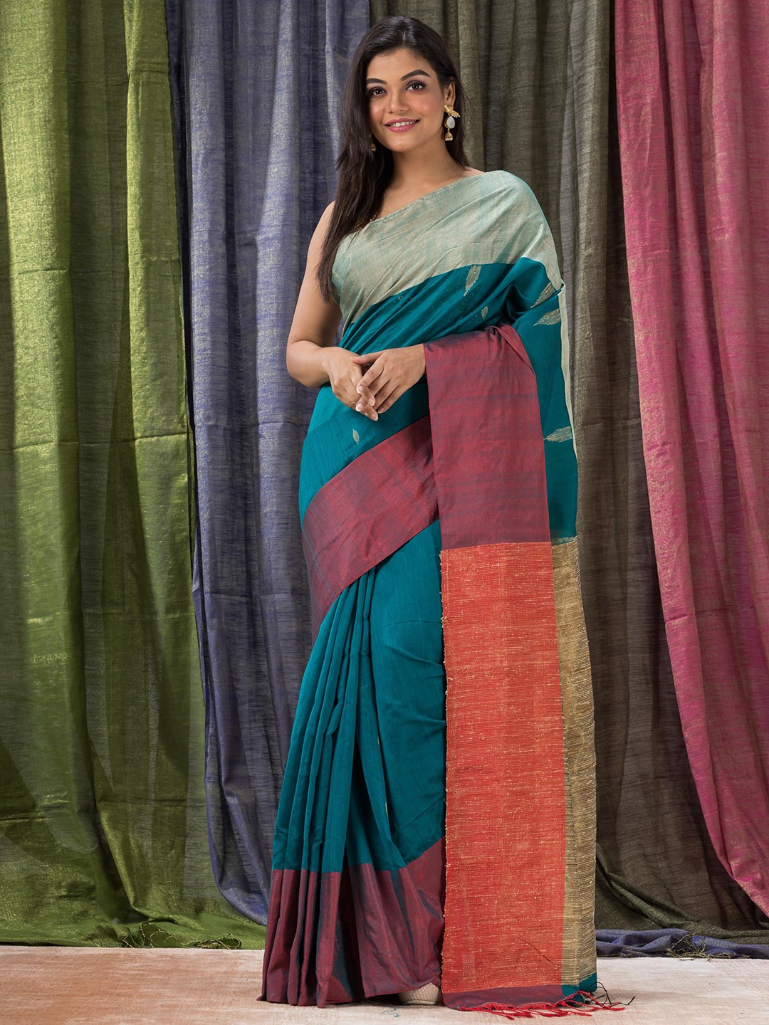 

Angoshobha Geometric Woven Design Saree, Teal
