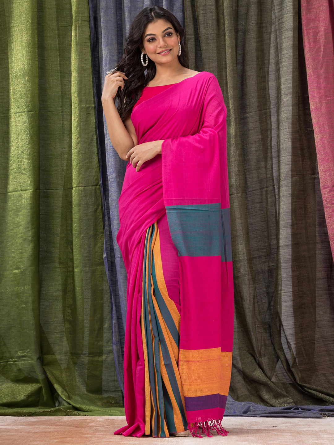 

Angoshobha Striped Pure Cotton Saree, Pink