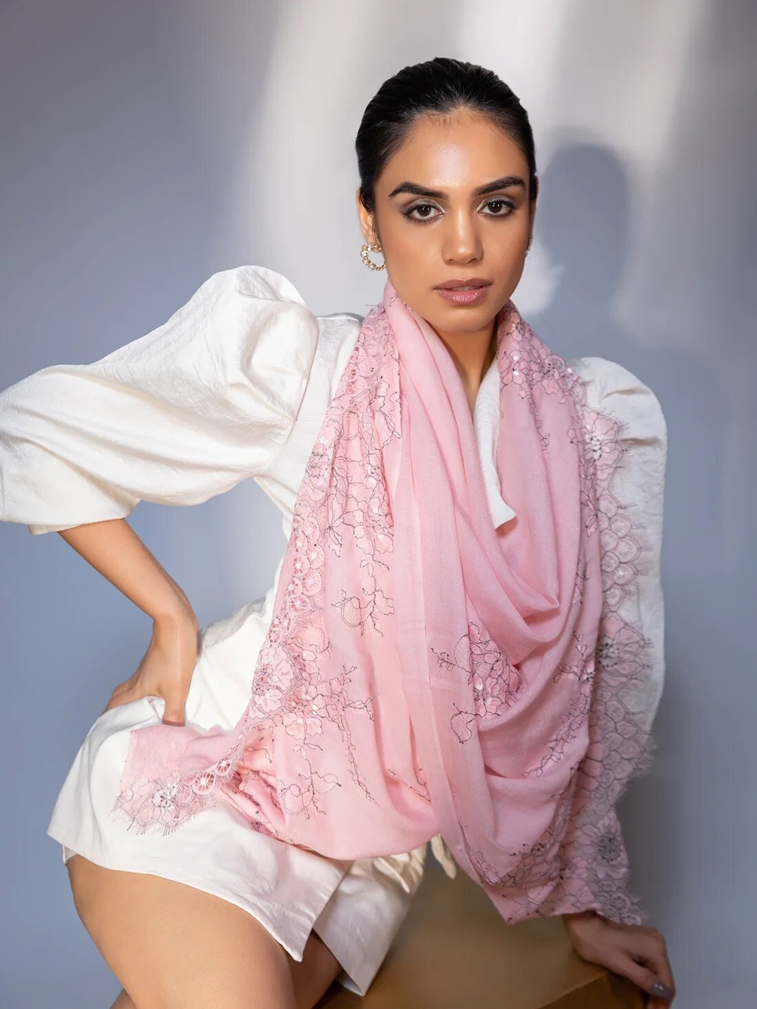 

MODARTA Women Floral Printed Lace Shawl, Pink