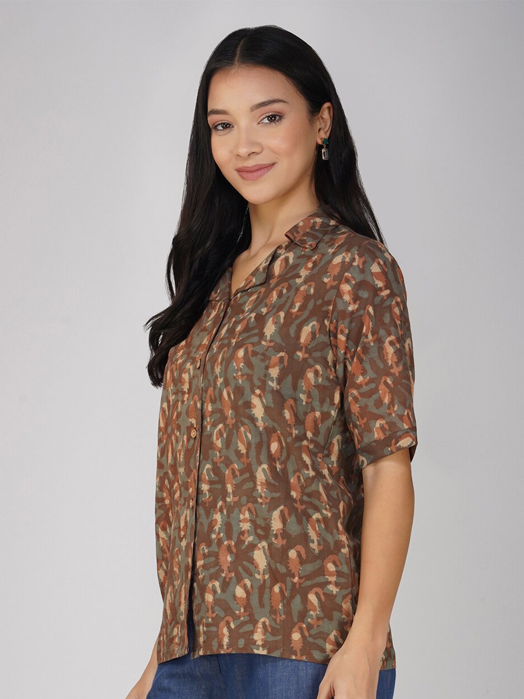 

SPARSA Classic Abstract Block Printed Short Sleeves Cotton Casual Shirt, Brown