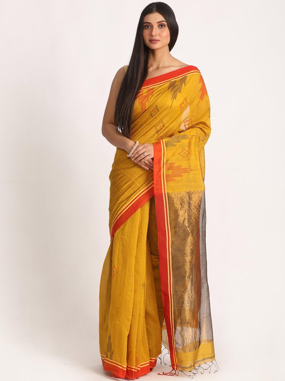 

Angoshobha Geometric Woven Design Jamdani Saree, Mustard