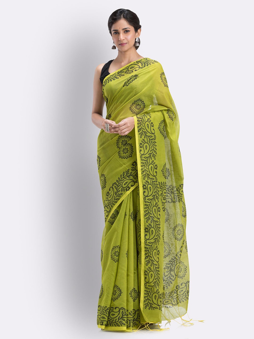 

Angoshobha Ethnic Motifs Printed Saree, Green