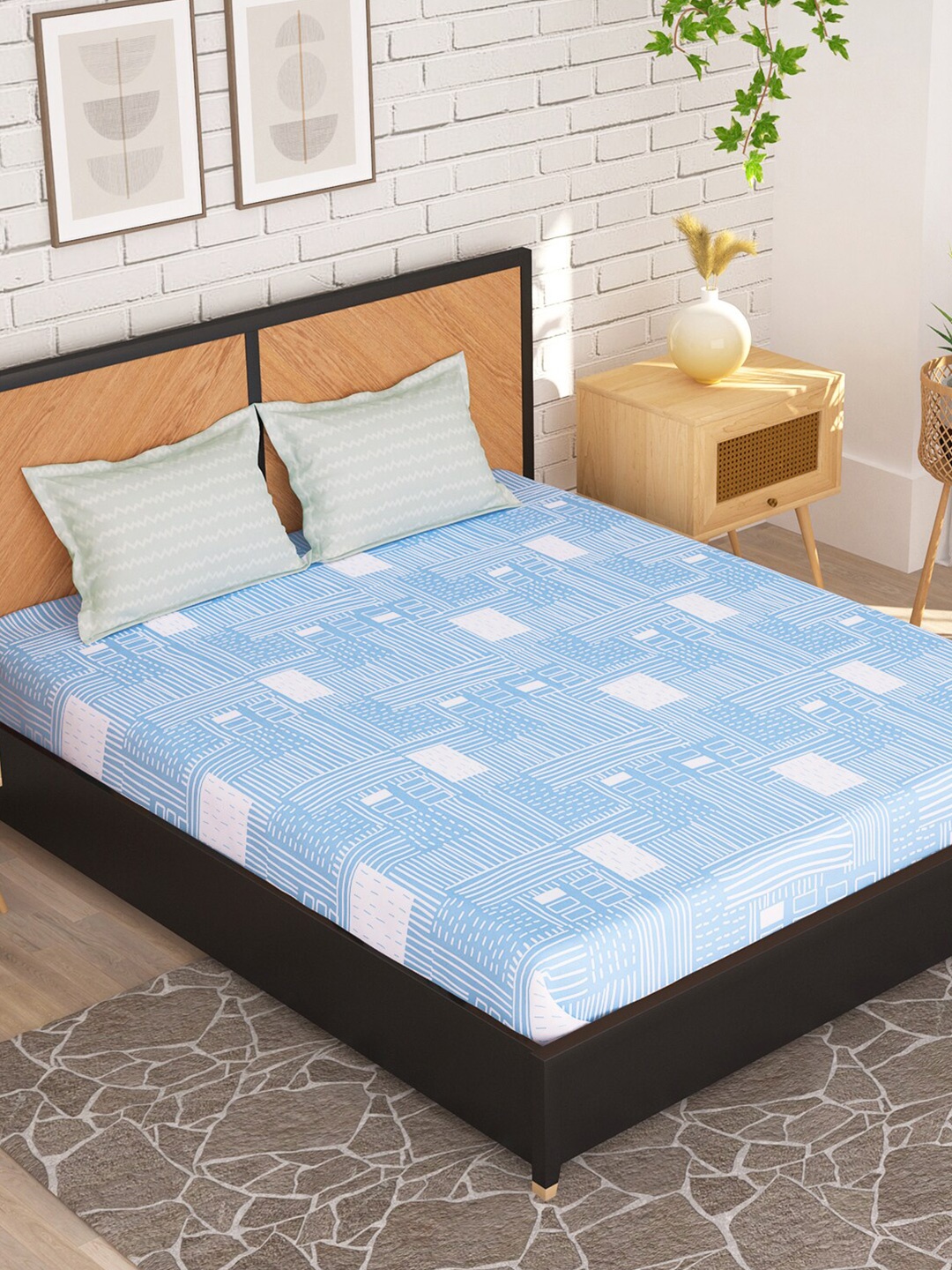 

Story@home White & Blue Geometric 180 TC Queen Bedsheet with 2 Pillow Covers