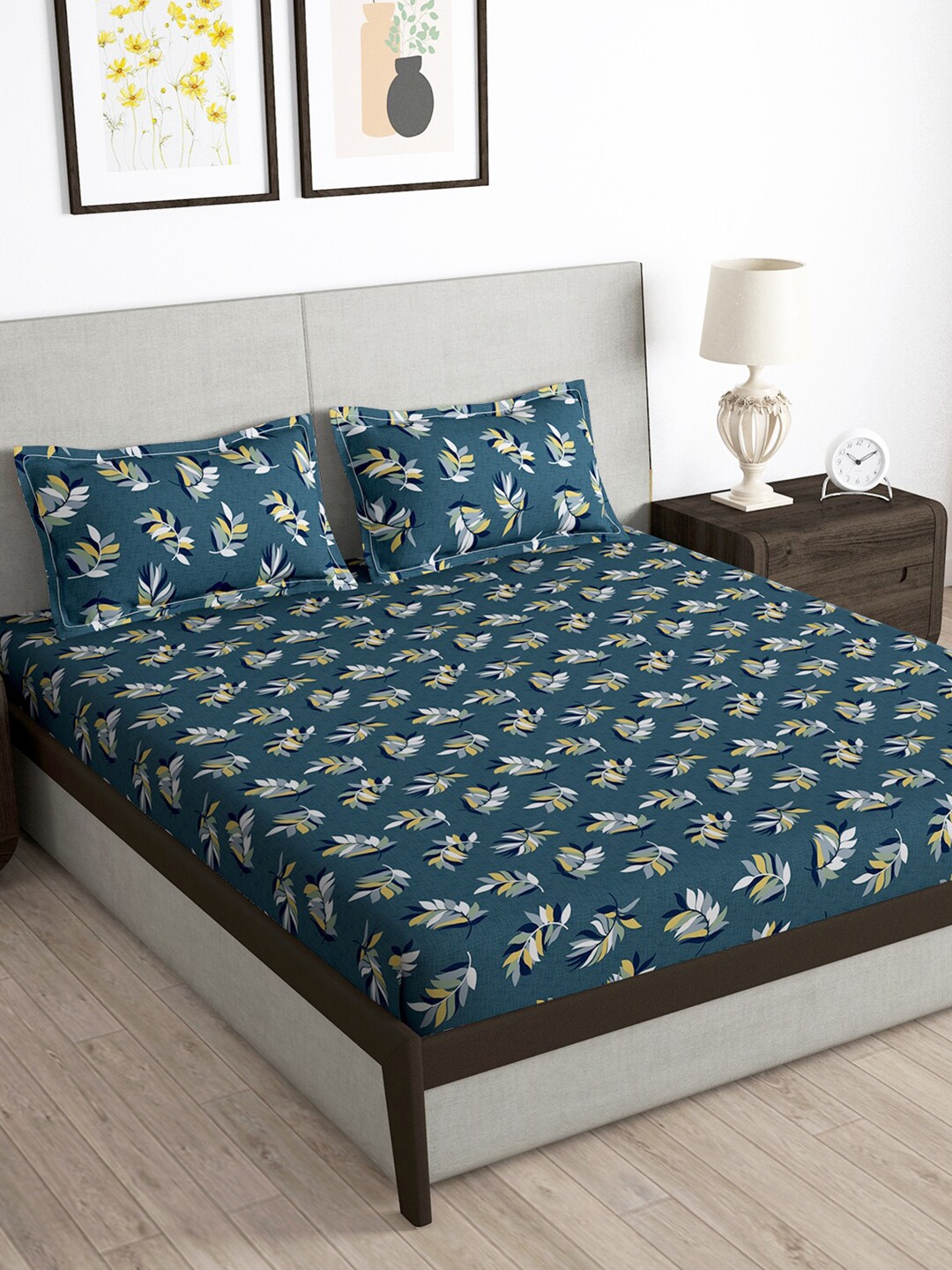 

Story@home Grey & Blue Floral 180 TC Queen Bedsheet with 2 Pillow Covers