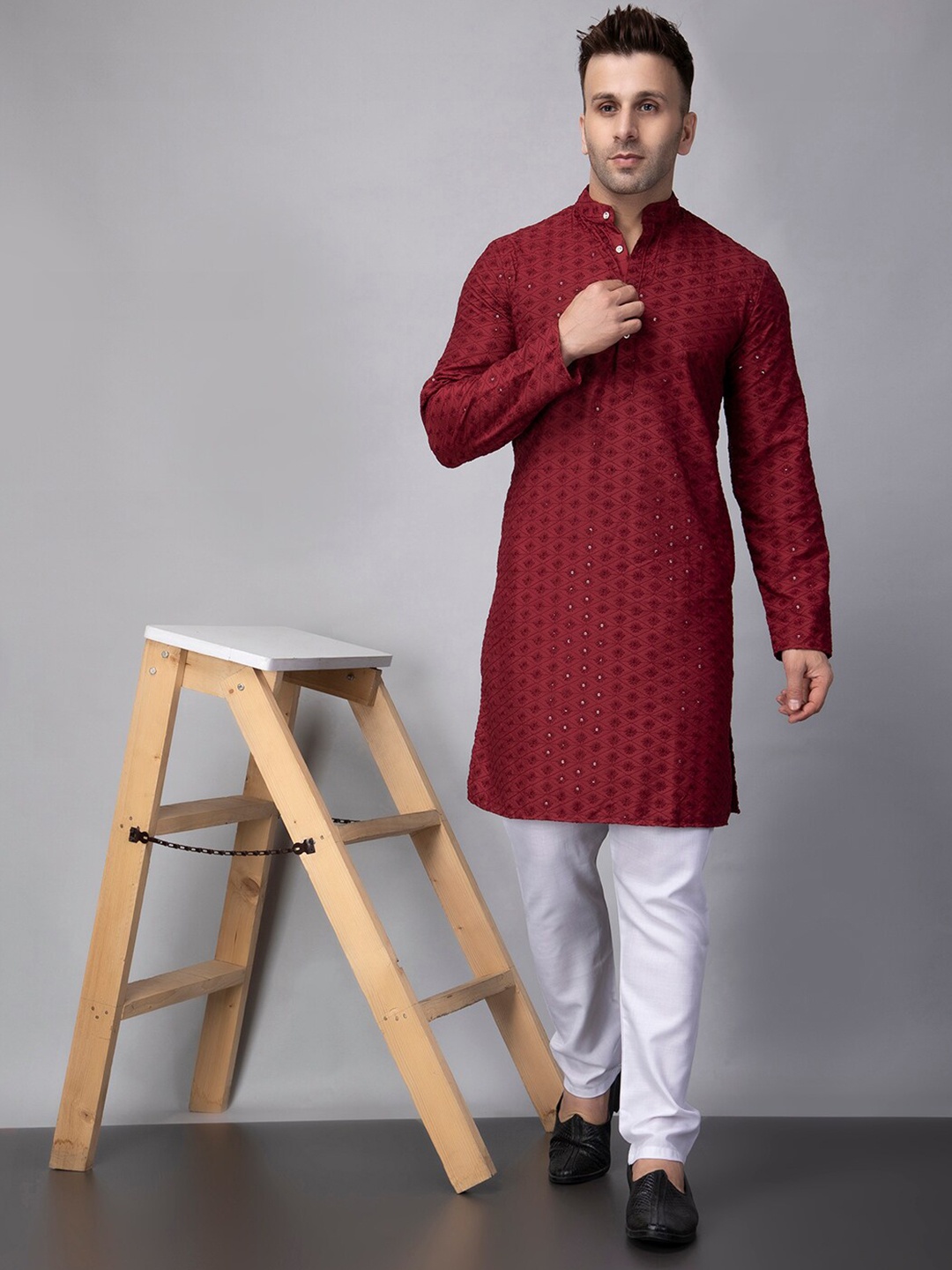 

Hangup Maroon Sequin Chifley Regular Kurta with Pyjamas