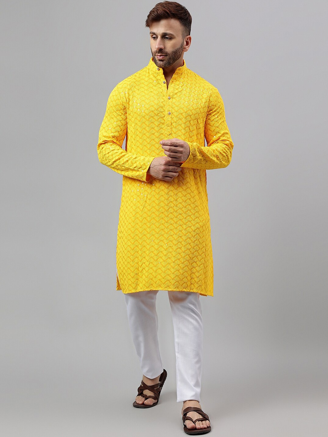 

Hangup Embroidered Sequin Mandarin Collar Regular Kurta with Pyjamas, Yellow