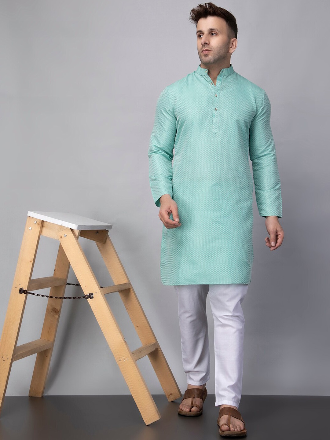 

hangup plus Woven Design Regular Kurta with Pyjamas, Blue