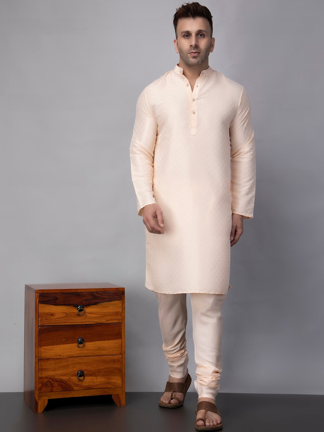 

hangup plus Woven Design Jacquard Straight Kurta with Pyjamas, Pink