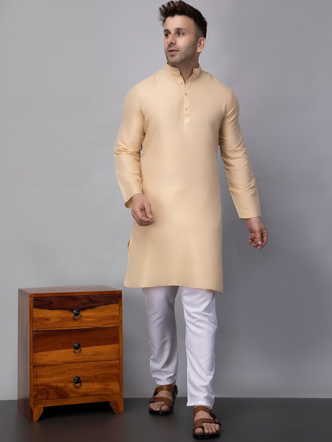 

hangup plus Geometric Woven Design Mandarin Collar Jacquard Kurta With Pyjama, Cream