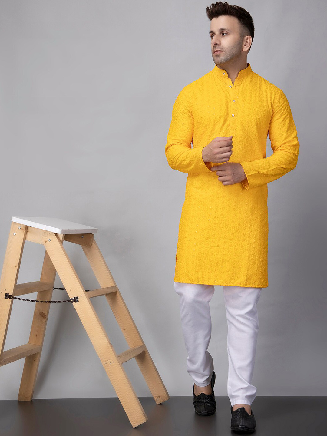 

hangup plus Floral Embroidered Mandarin Collar Sequinned Straight Kurta With Pyjama, Yellow