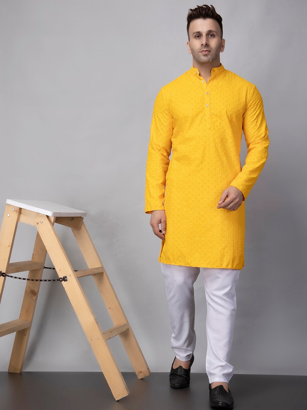 

hangup plus Embroidered Checked Regular Sequins Mandarin Collar Straight Kurta & Pyjamas, Yellow