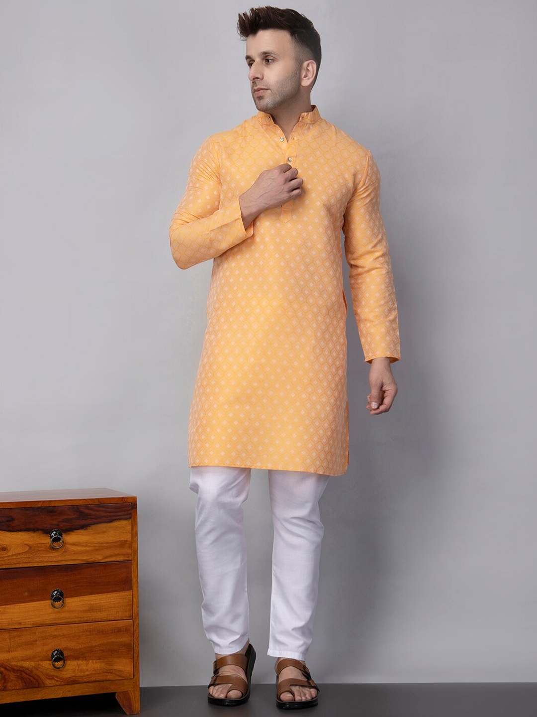 

hangup trend Men Lime Green Regular Kurta with Pyjamas, Orange
