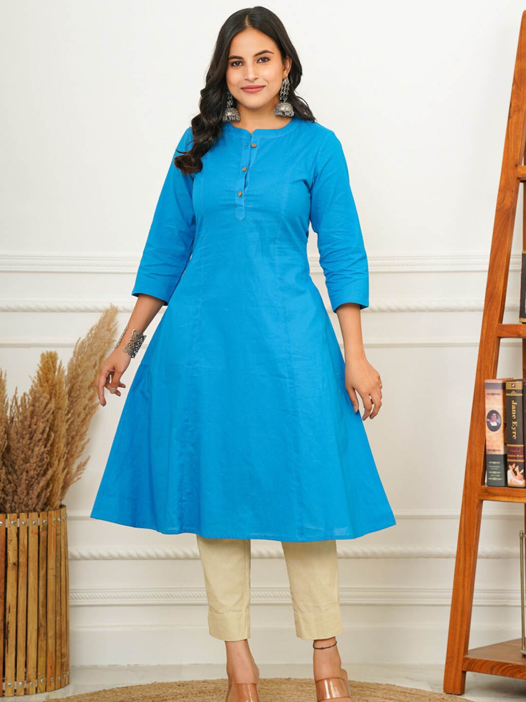 

Adveta Mandarin Collar A-Line Cotton Kurta, Blue