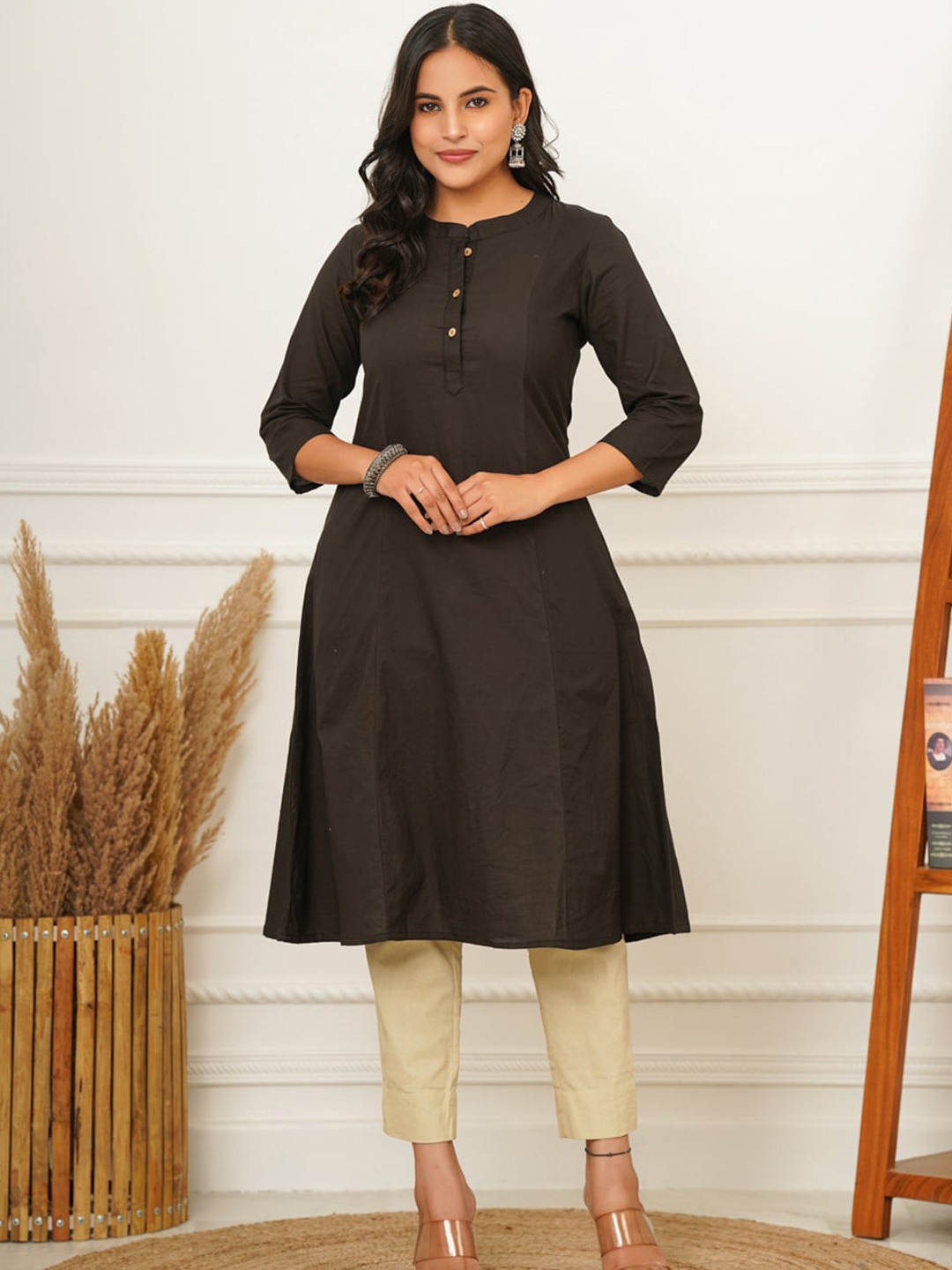 

Adveta Mandarin Collar Three Quarter Sleeves A Line Cotton Kurta, Black