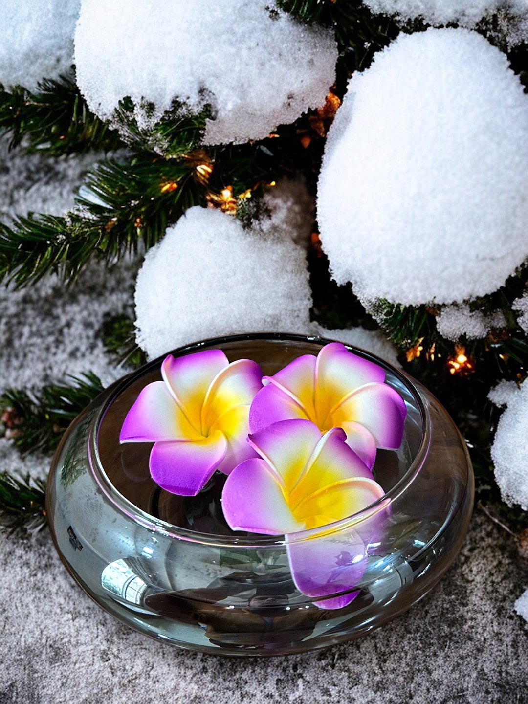 

BS AMOR Black & Violet Glass Urli Vase With 3 Flowers