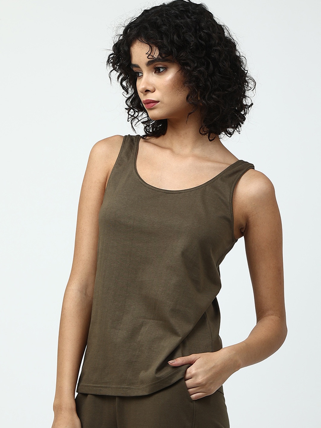 

Saltpetre Scoop Neck Organic Cotton T-shirt With Trouser & Jacket, Olive