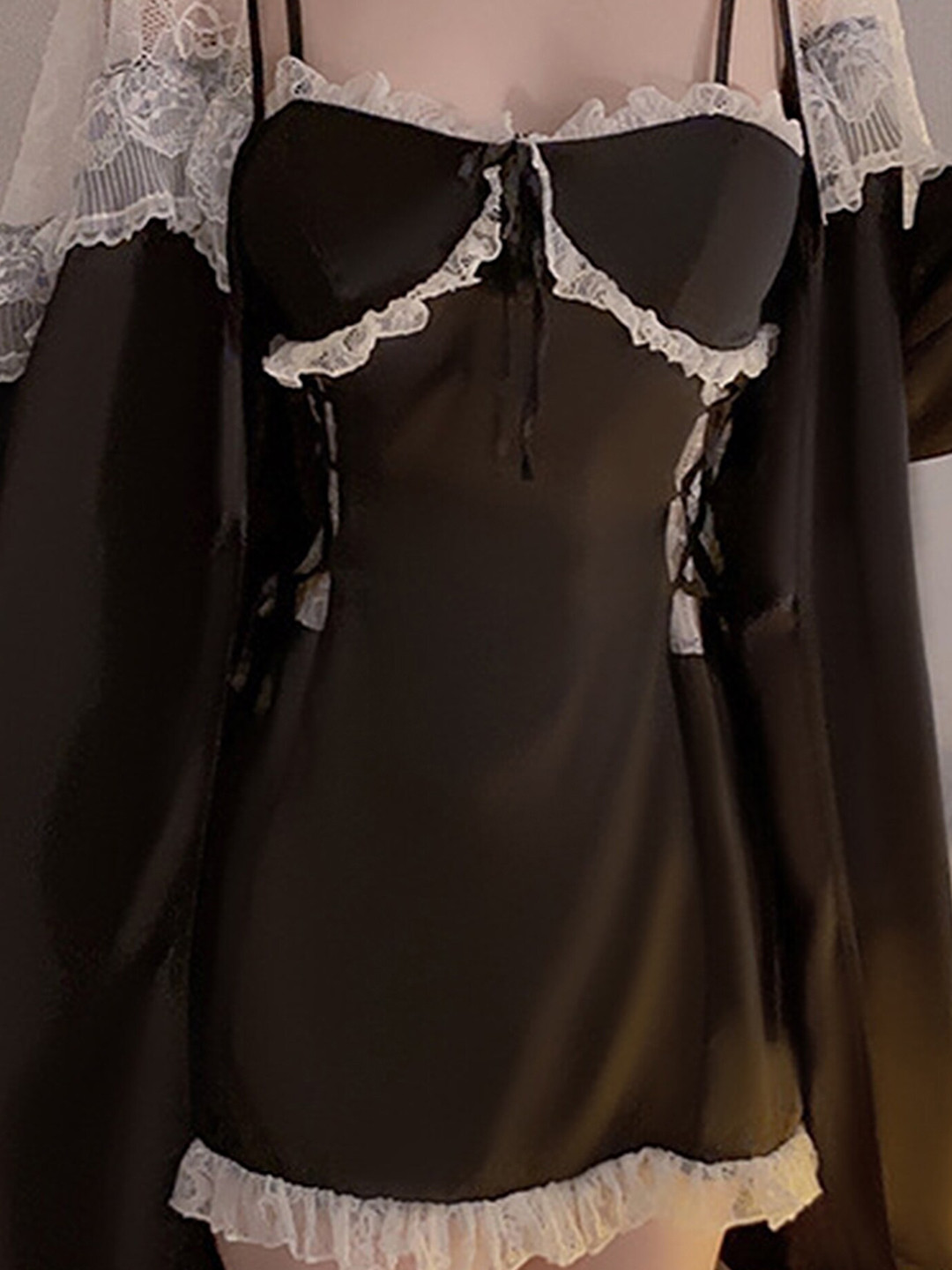

LULU & SKY Shoulder Straps Nightdress With Robe, Black