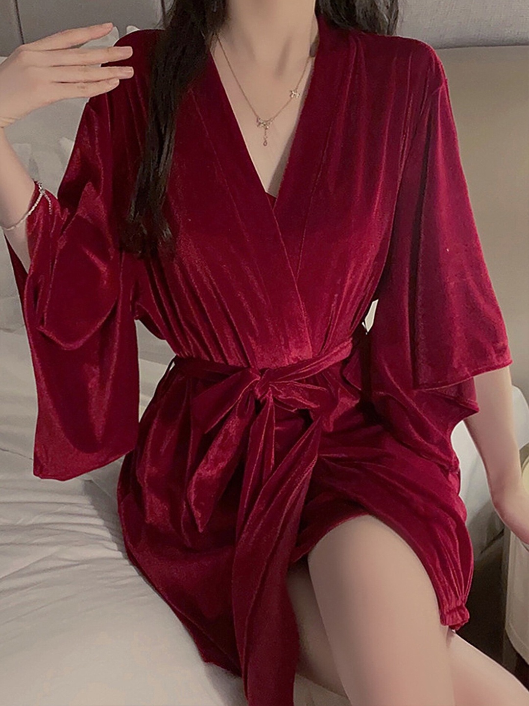 

LULU & SKY V-Neck Velvet Nightdress With Robe, Burgundy