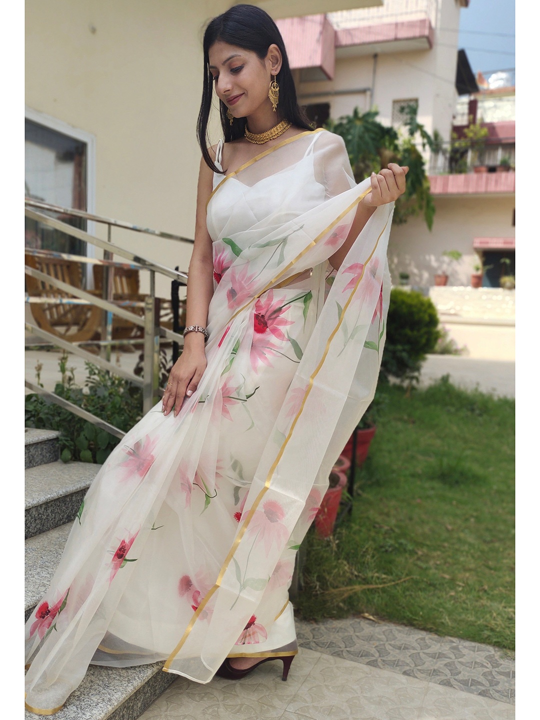 

DiraByDimple Floral Handpainted Organza Saree, White