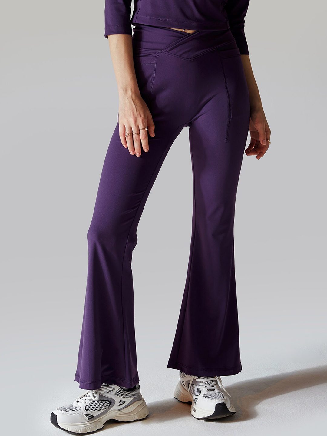 

CAVA Women Petite Hourglass Leggings, Purple