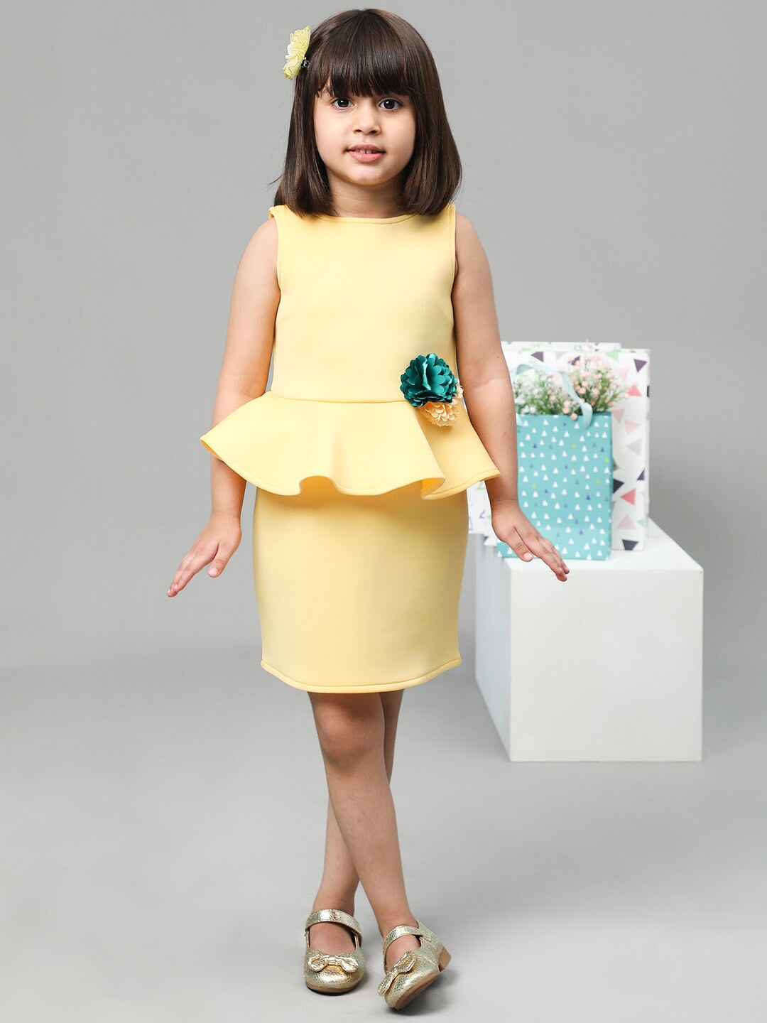 

Toy Balloon kids Girls Ruffles Scuba Peplum Dress, Yellow