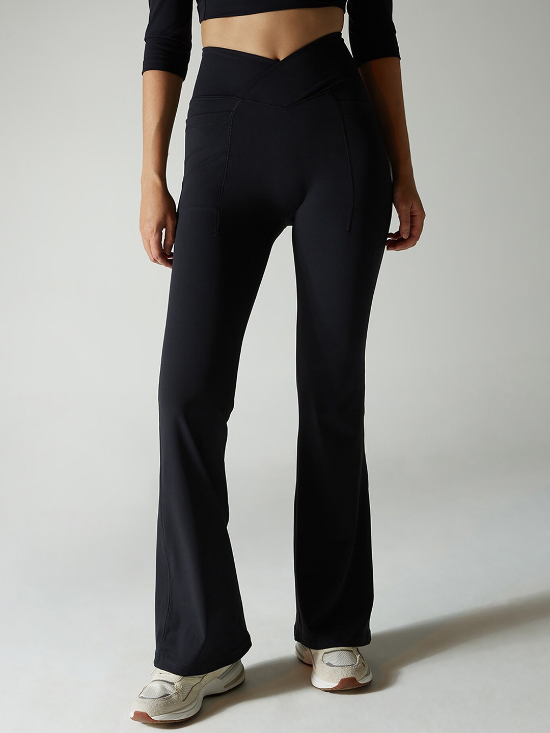

CAVA Obsidian High-rise Ankle length Tights, Black