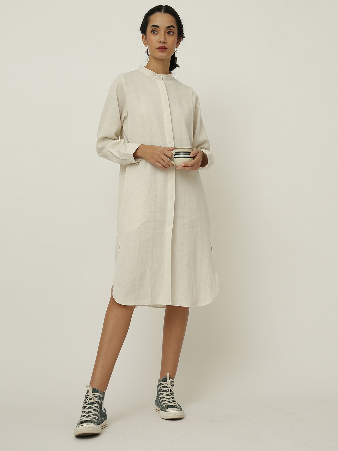 

Saltpetre Cuffed Sleeves Shirt Midi Dress, Cream