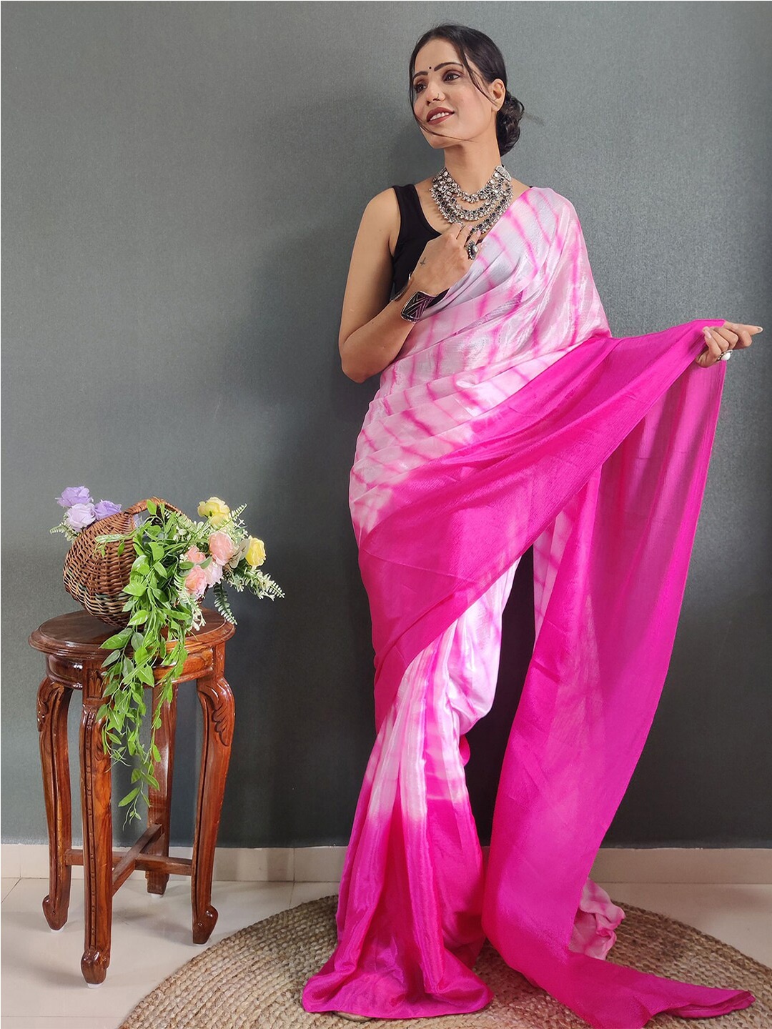 

Satrani Poly Chiffon Ready to Wear Saree, Pink