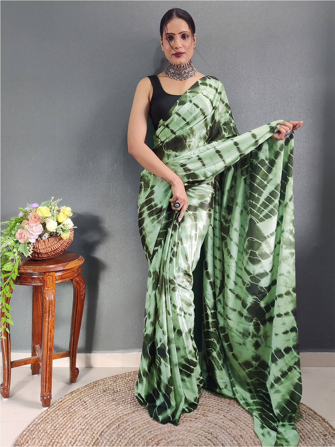 

Satrani Poly Chiffon Ready to Wear Saree, Green