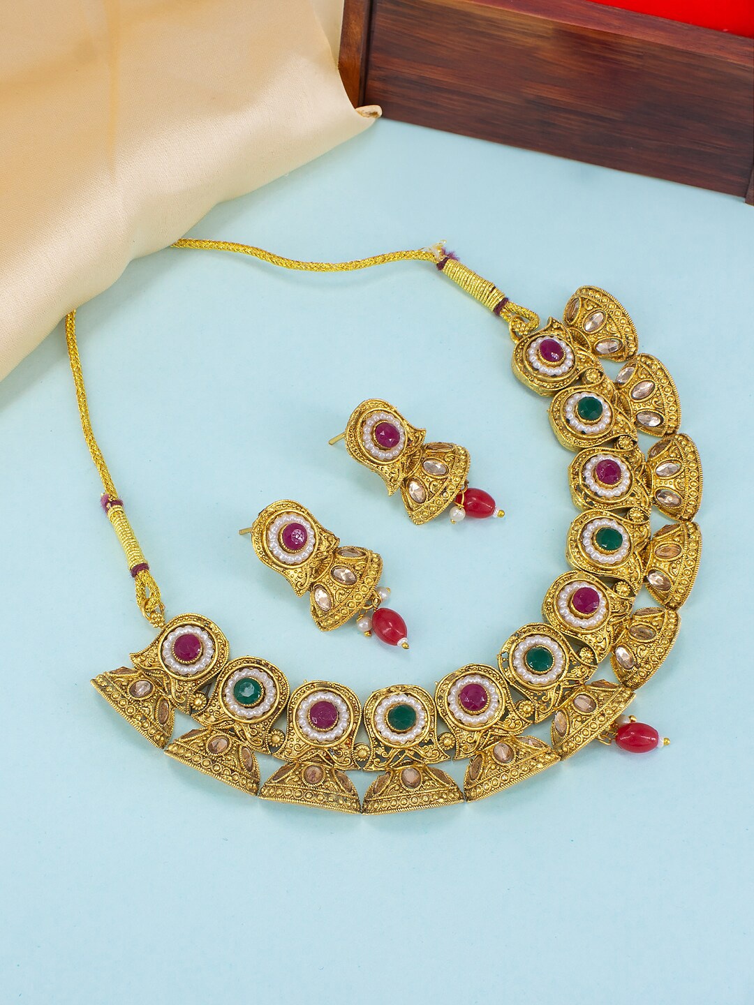 

PRIVIU Gold-Plated Stone-Studded Necklace & Earrings