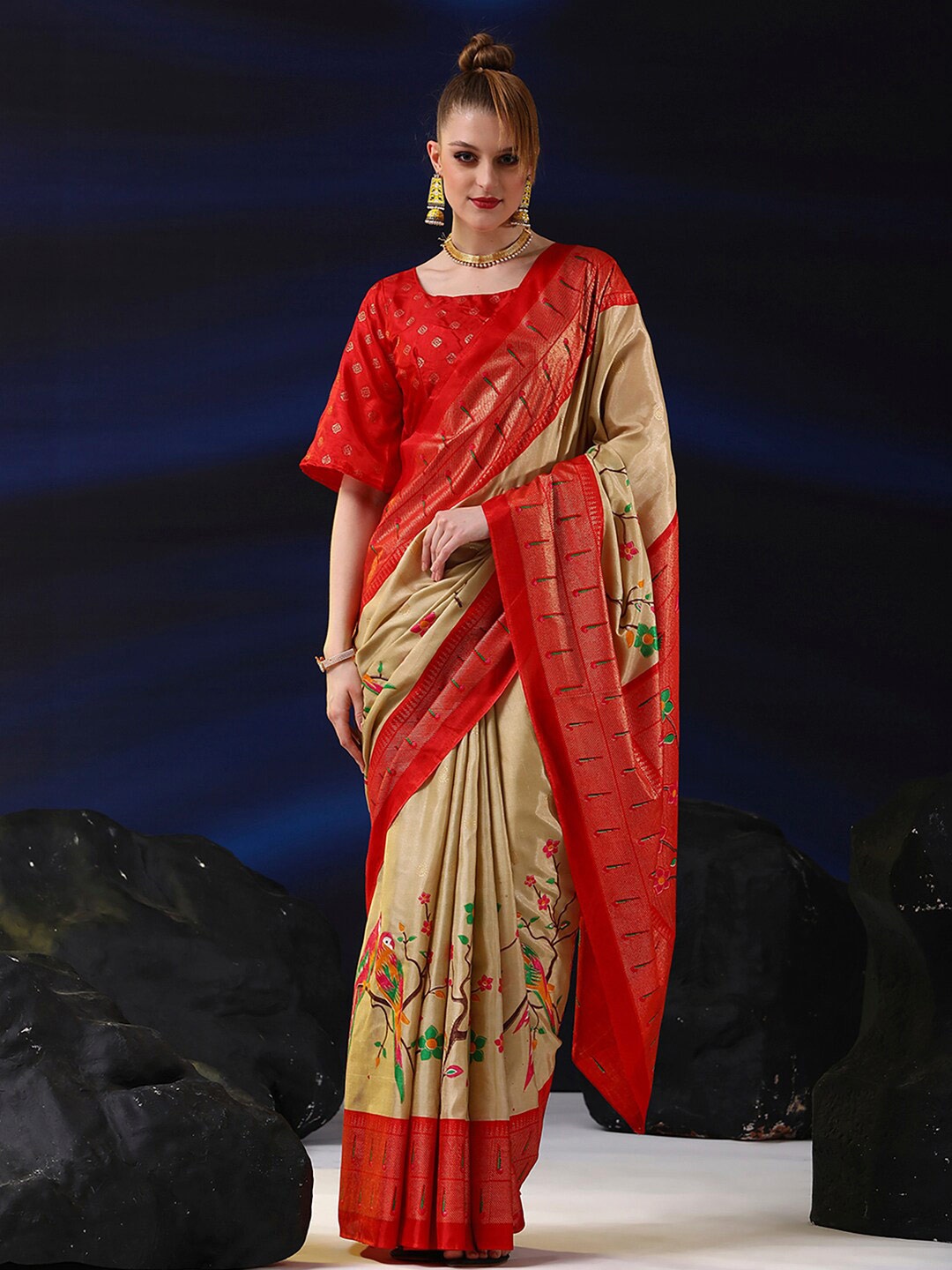 

Saree mall Cream-Coloured & Red Ethnic Motifs Printed Zari Bagh Saree