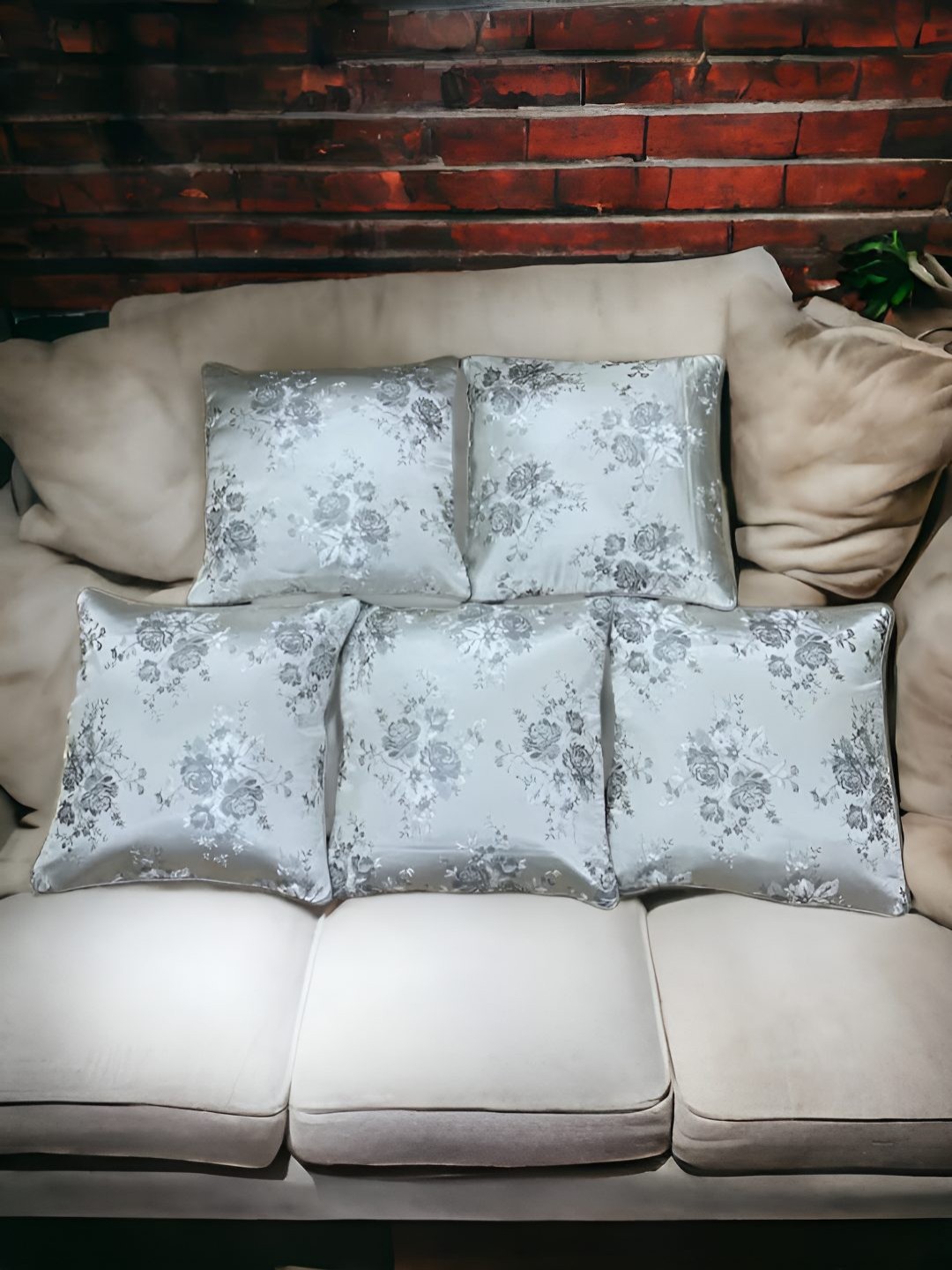 

CASA-NEST Grey & White 5 Pieces Floral Square Cushion Covers