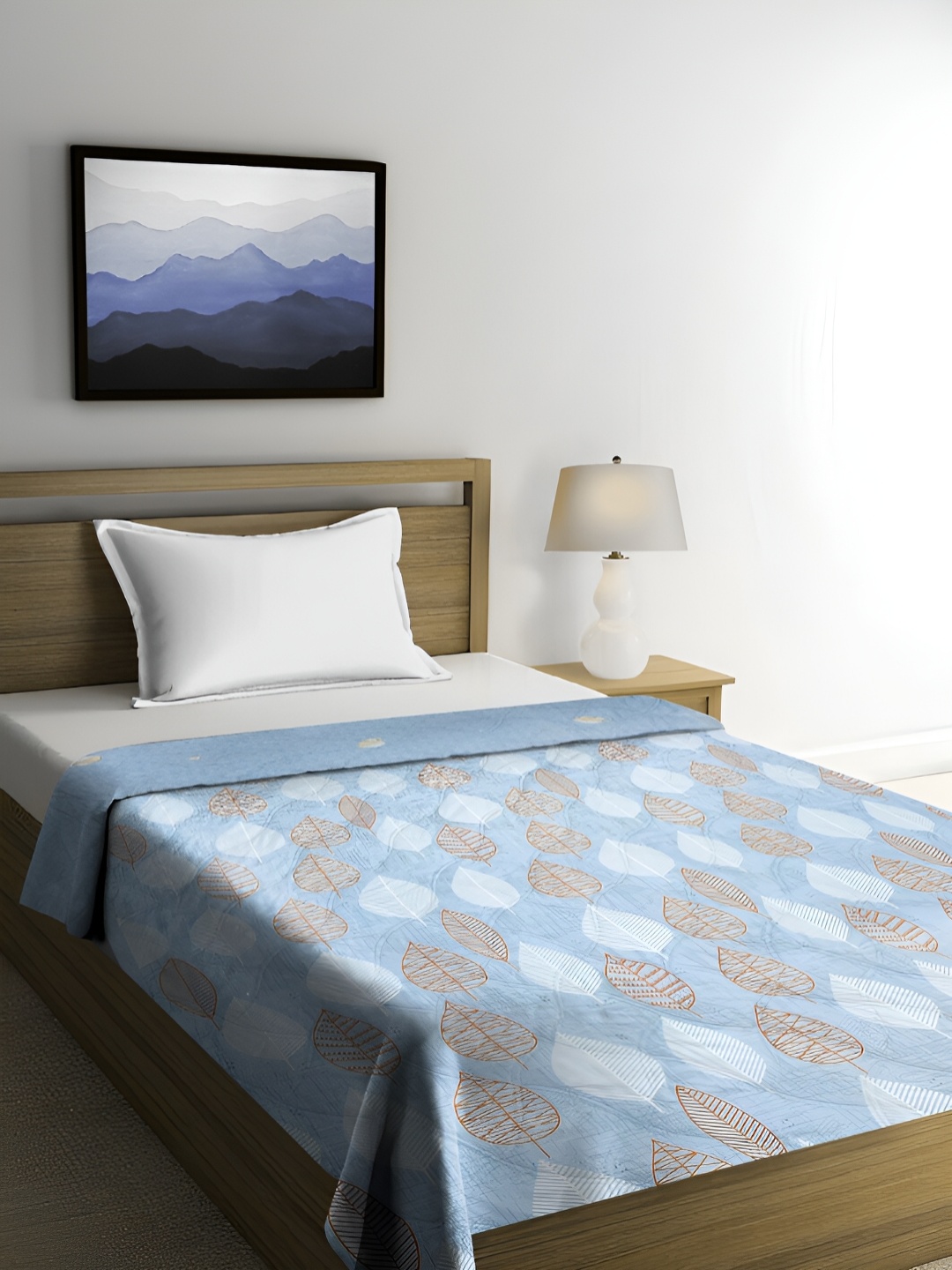 

RRC Blue & White Floral Microfiber Mild Winter 150 GSM Single Bed Comforter